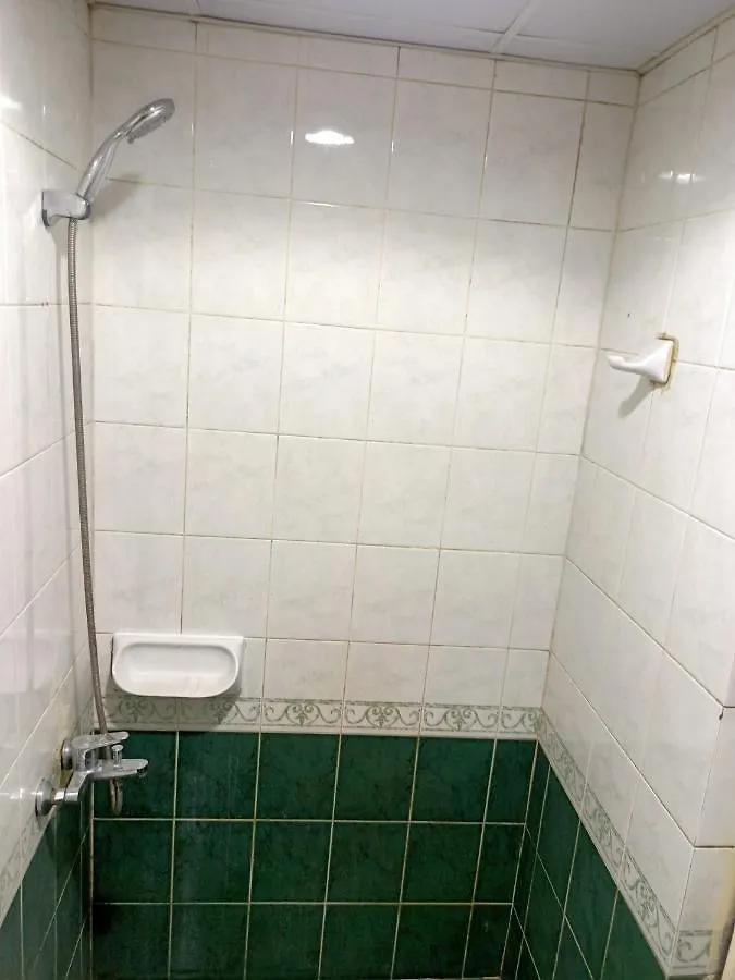 Amber Home Stay For Women, Near Harbour Sharjah Hostel