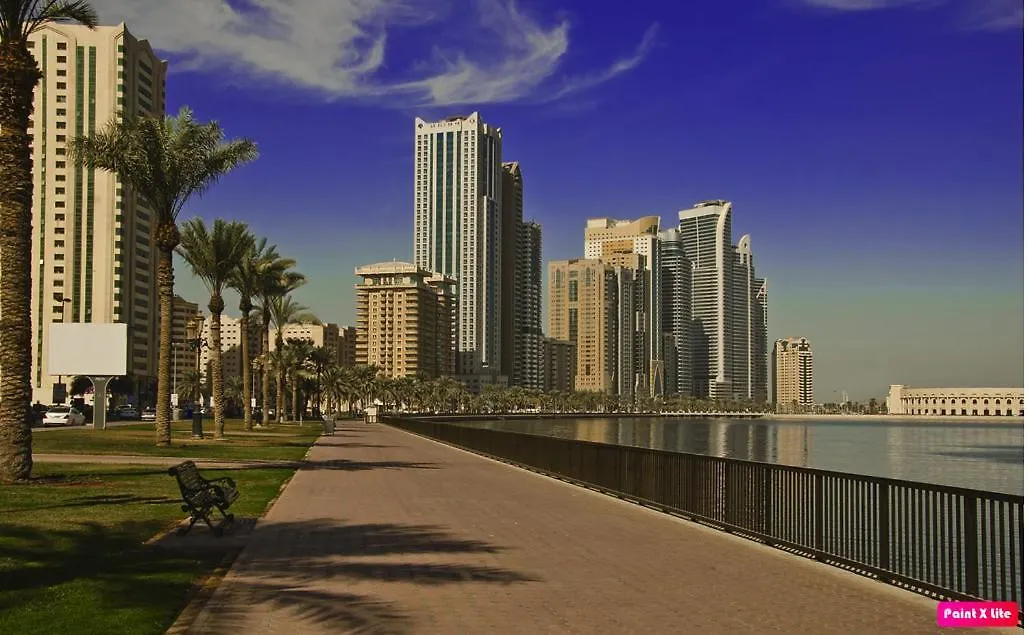 Amber Home Stay For Women, Near Harbour Sharjah Hostel